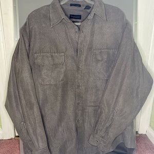 Large Van Heusen Button up